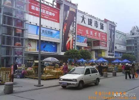 在哪里买东西又好又便宜？2018成都最全批发市场合辑来了