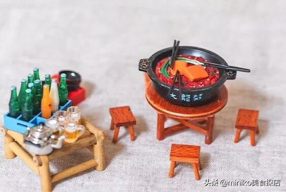 排队两个小时才吃上火锅,排队两小时也要吃到的烤鱼