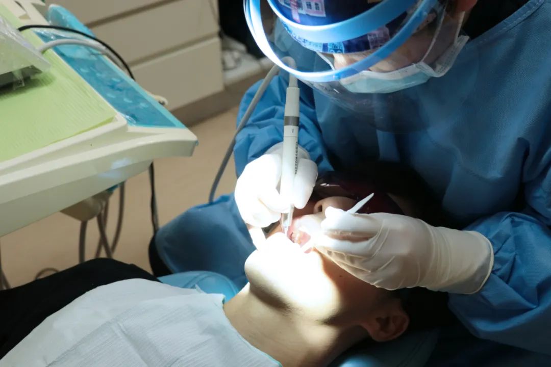 口腔门诊能不能看喉咙卡鱼刺,口腔科门诊可以拔鱼刺吗