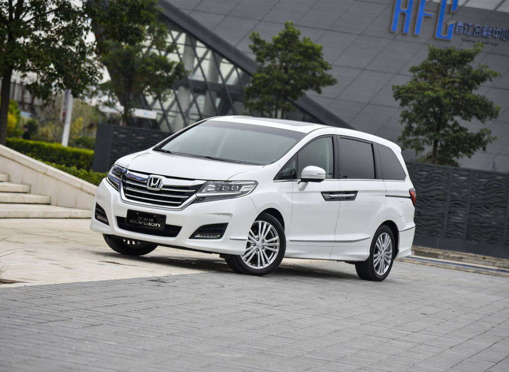 国庆7天租车哪个软件划算,国庆七天哪个租车平台实惠