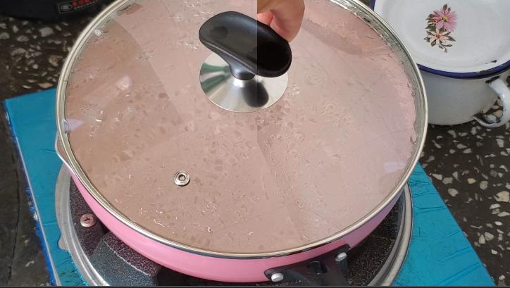 四孔煎蛋不粘锅麦饭石怎么开锅,麦饭石煎蛋锅开锅方法