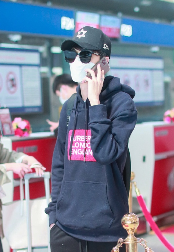 德云社秦霄贤多有钱,德云社秦霄贤又可爱又帅气