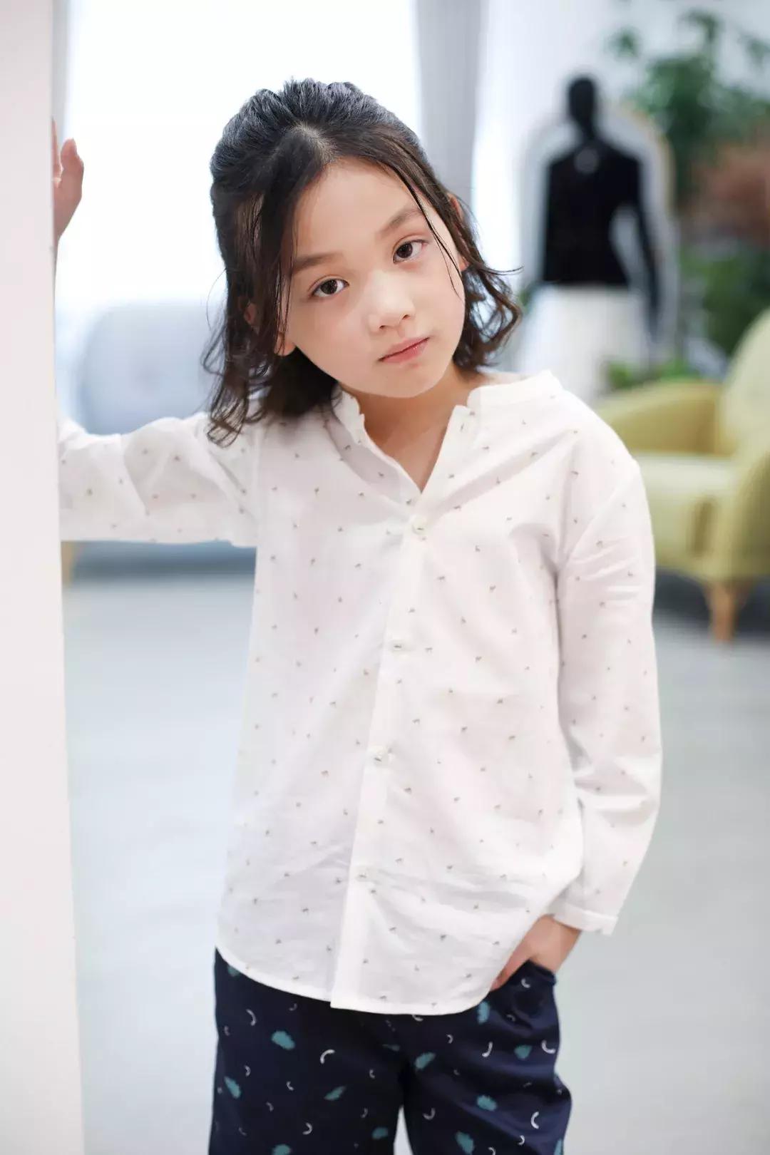 「CIERVO小鹿伯爵封面人物」邱彭浩：漫画里走出来的优雅少年