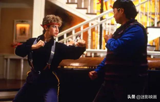 洪金宝请40位明星客串,洪金宝成龙元彪合演电影贺岁片