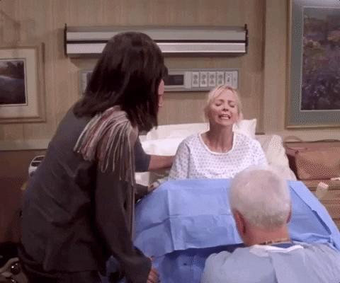 女人生孩子过程中，这个动作看似寻常，实则十分危险