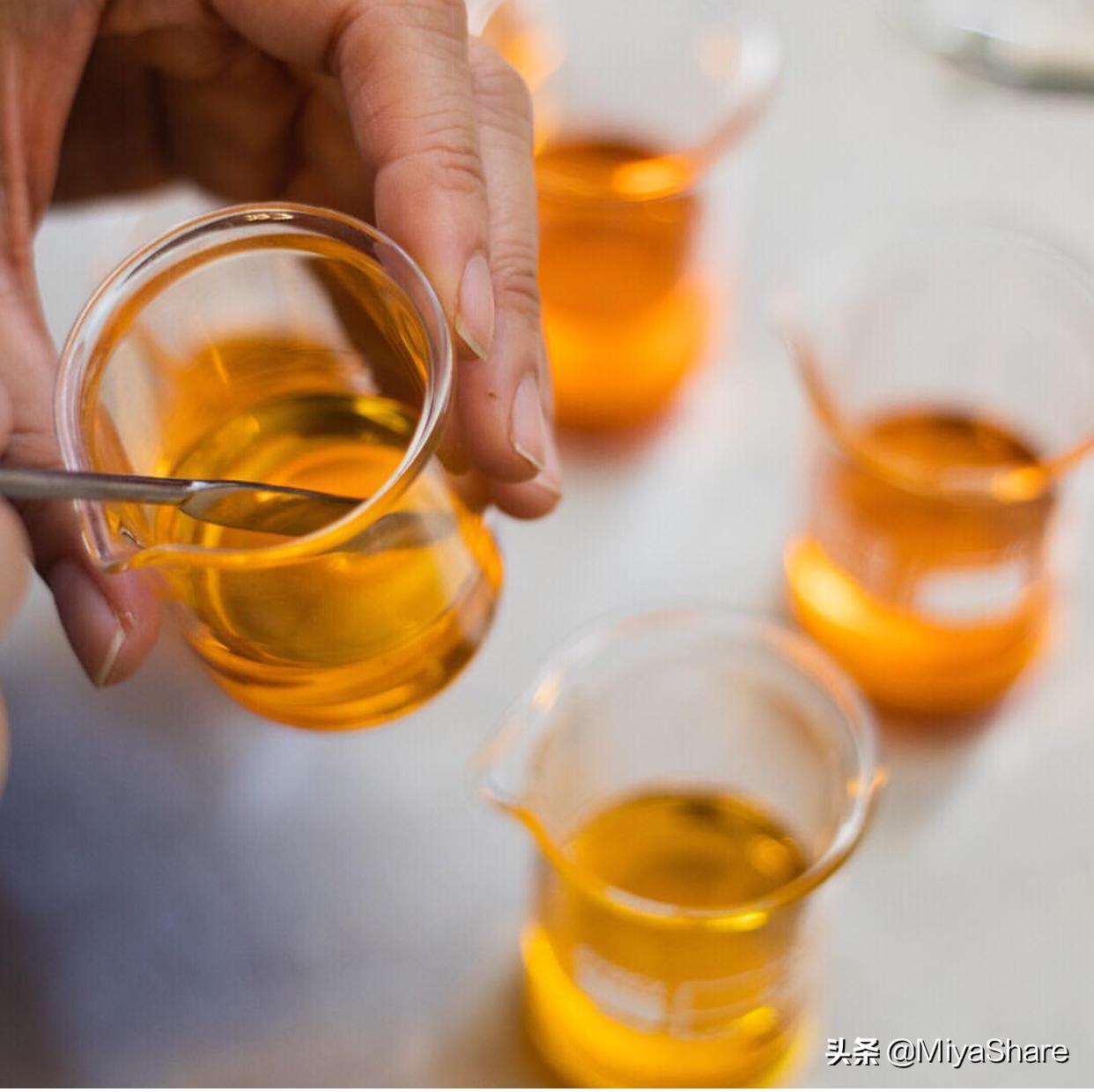 保湿玫瑰油,玫瑰果油适合什么肌肤