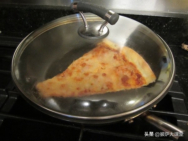 披萨40分钟,披萨60°c解冻多少分钟