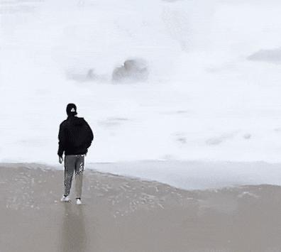 搞笑gif你们这些城里人太会玩了,搞笑gif逗比的世界你永远理解不了