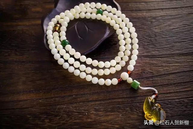 蜜蜡的品种有哪些呢,蜜蜡的种类与特征