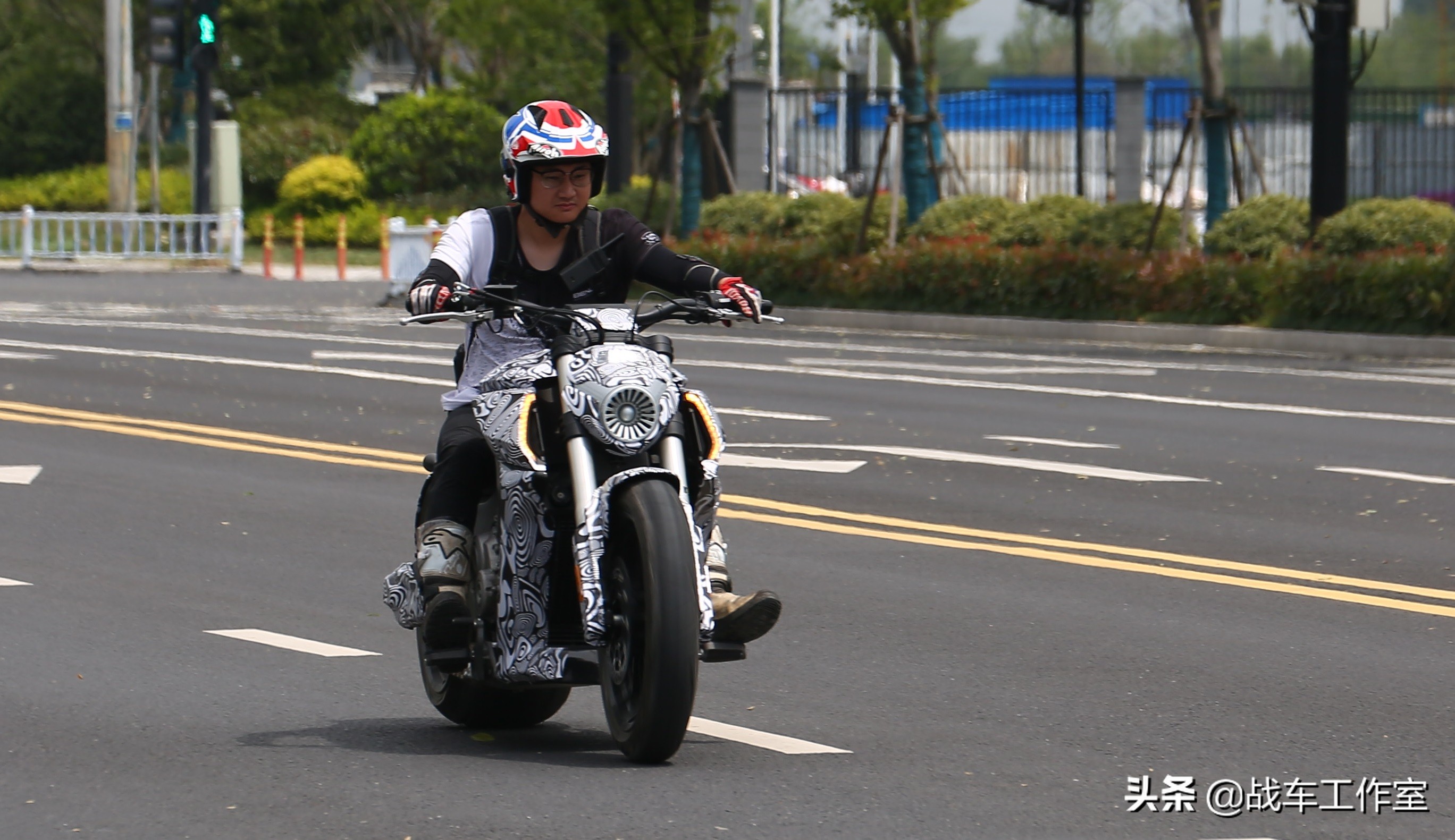 奔达燎700试驾视频,奔达燎700测试