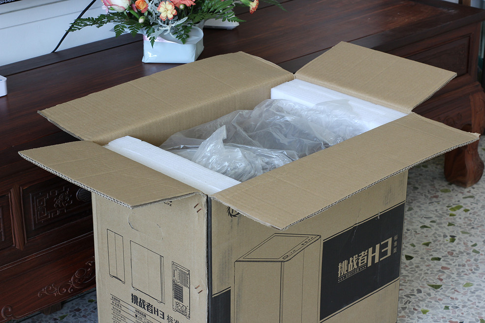 麻雀虽小，用“料”十足——Tt（Thermaltake）挑战者H3机箱体验