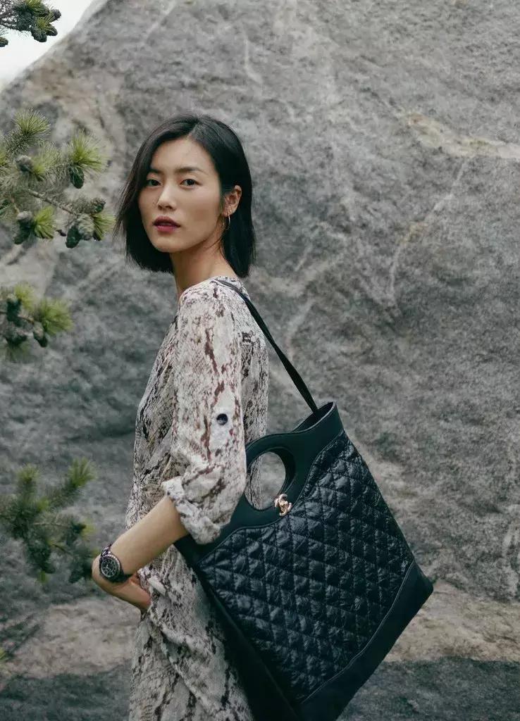 女子买名牌包,现代女孩包包排行榜