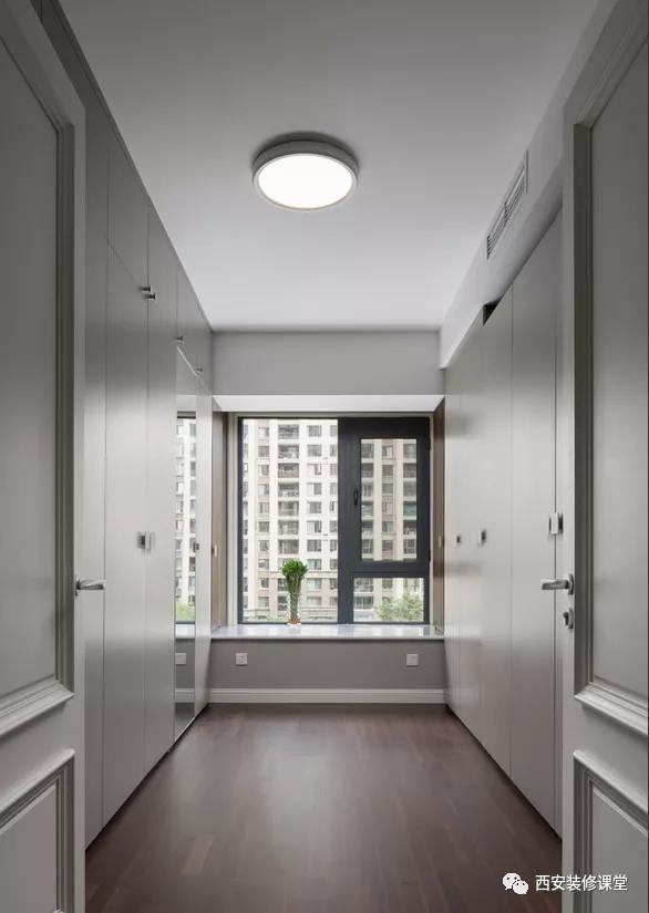 衣帽间门用哪种最好,独立衣帽间用什么门好看