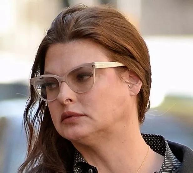 顶流女明星整容,顶流女星整容后回国复仇全集