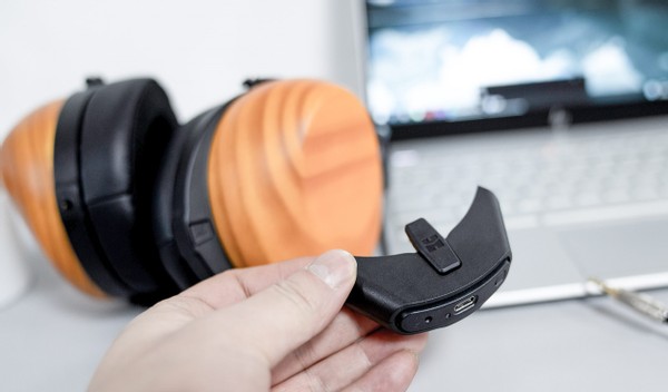 hifimanr10蓝牙耳机测评,hifimanr10耳机对比评测