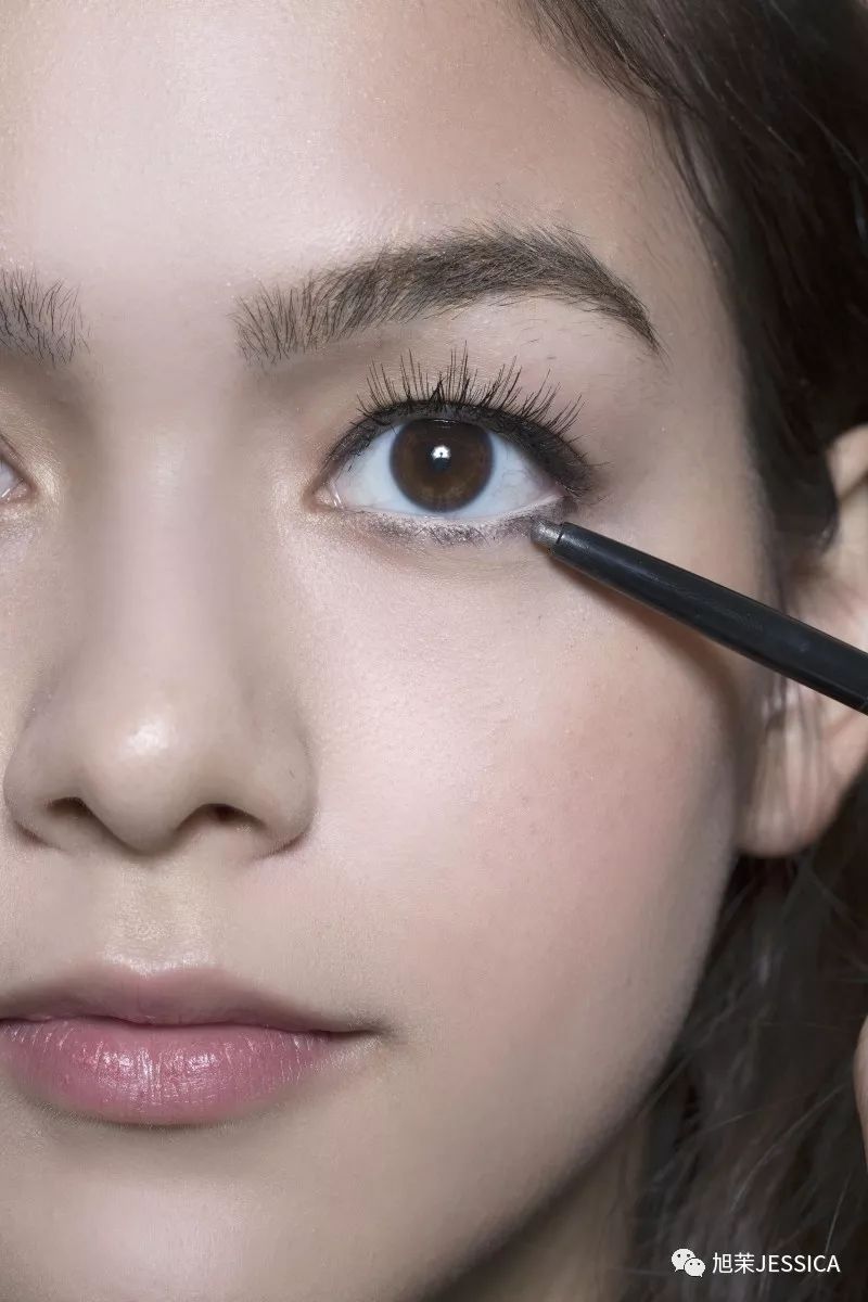 杏圆眼怎么化中性妆,圆眼头日常妆教程
