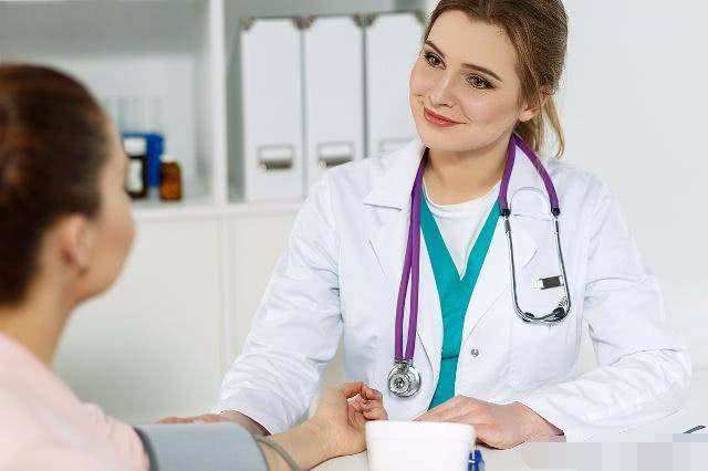 产后多久才会和胎儿建立感情,产后多久和孩子有感情