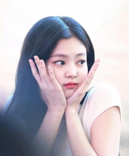 网纱连衣裙jennie,jennie连衣裙ins图