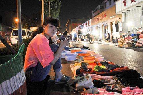 摆地摊卖不完的产品怎么办,刚开始摆地摊只卖一种产品好吗