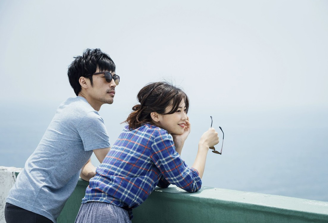 妻子发现老公账户有巨额现金,妻子通过购物小票发现丈夫不忠