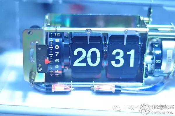 复古翻页钟和机械定时器,复古翻页钟机械定时器