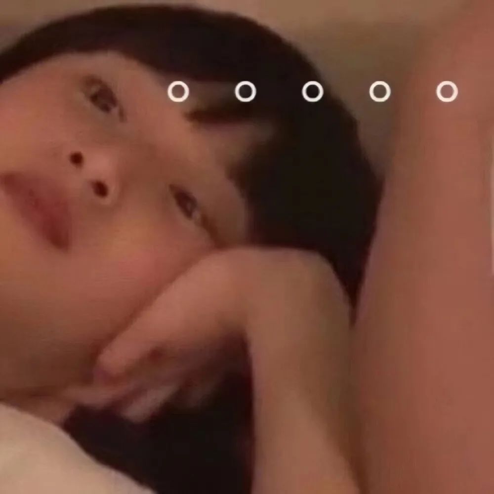 女主播直播被骂哭,女主播直播被骂哭了