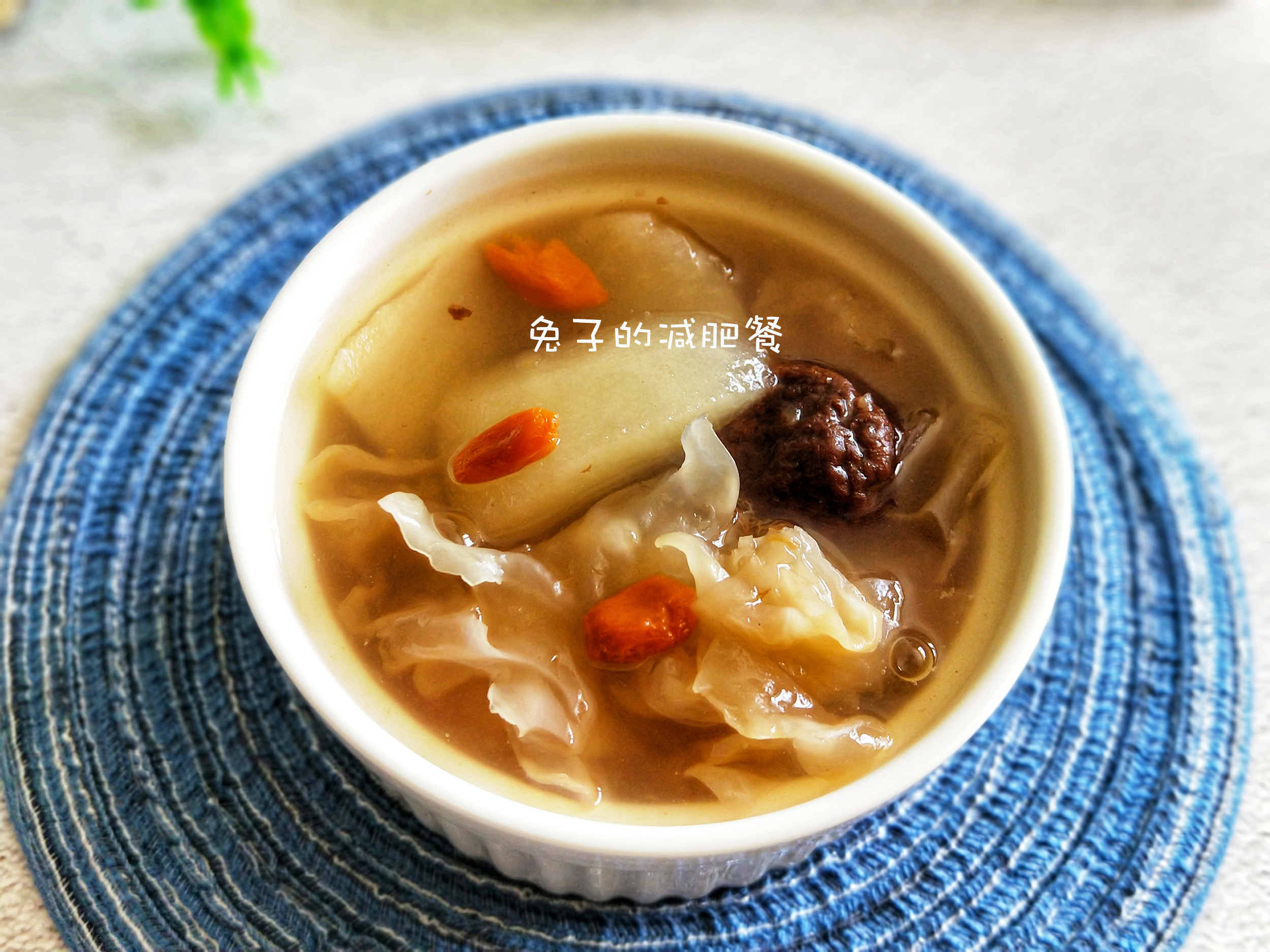 冬季清肺润喉吃什么汤,冬天降火润肺润喉汤