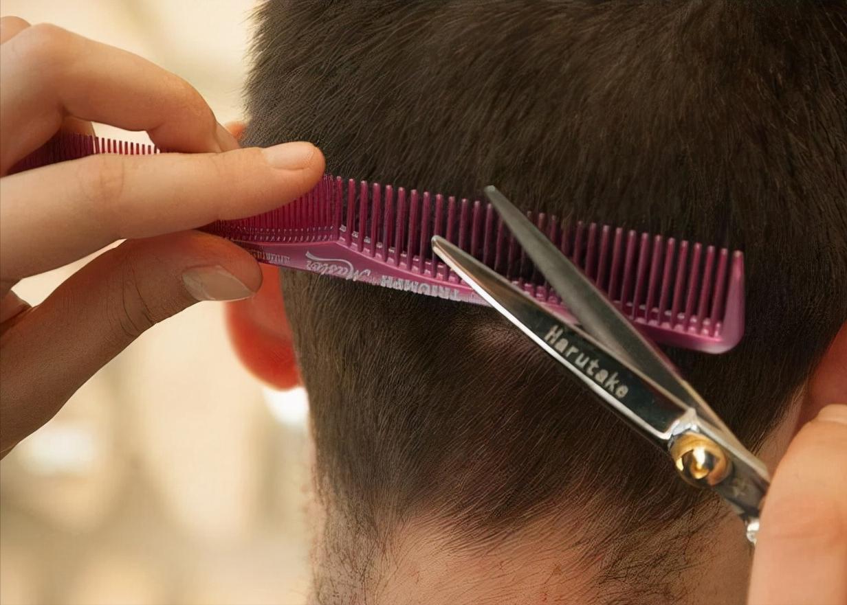 十元快剪靠什么挣钱,十元快剪怎么盈利