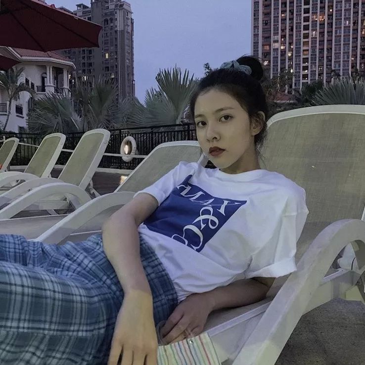 娱乐圈的小花有哪些,娱乐圈里的小花