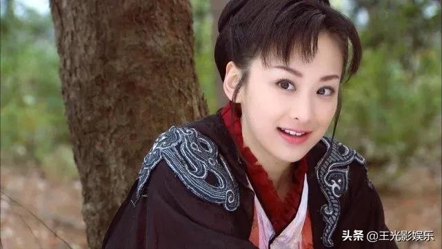 重庆十二位女明星名单,最火的12位重庆女明星