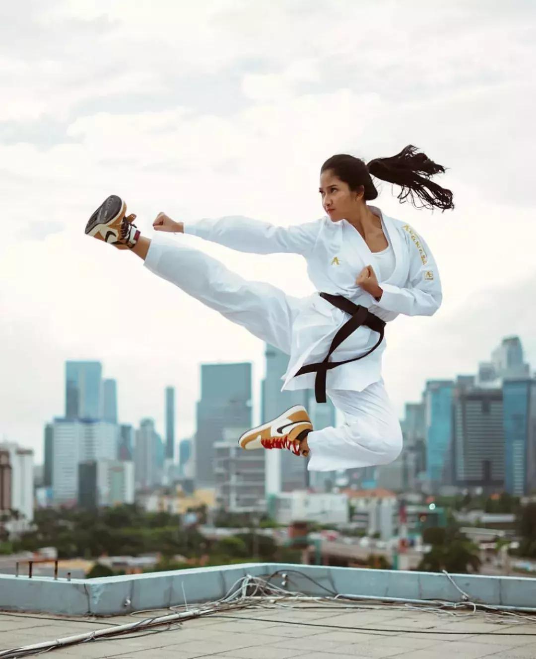 女性穿vans还是aj好,夏天穿vans还是aj