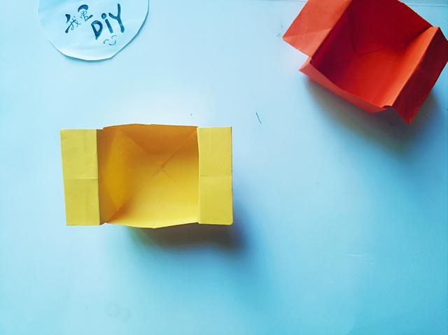 纸箱折纸恐龙全身的方法,简单纸箱做坦克折纸教程