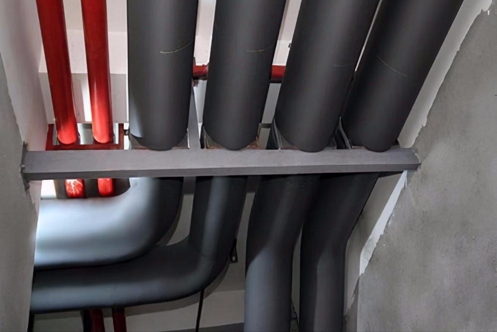 六恒空气能热泵的优点和缺点,空气能热泵采暖设备的缺点分析