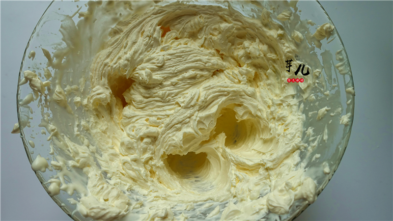 手把手教你在家做出超级漂亮的黑森林蛋糕!超详细讲解,一看就会