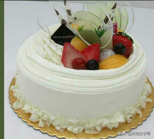 生日蛋糕奶油都用什么做的,生日蛋糕上面的奶油怎么做不会化