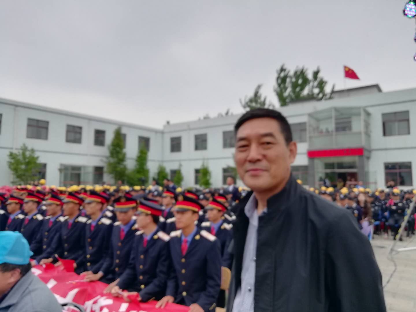 中国梦劳动美工会情河南省总工会等单位送戏进京慰问河南务工人员