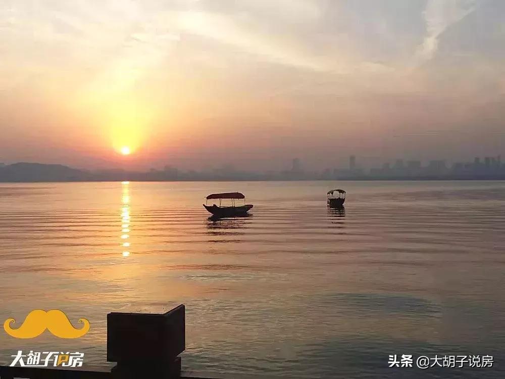 同一片地产为什么房价差距很大,一线城市房价为什么那么高