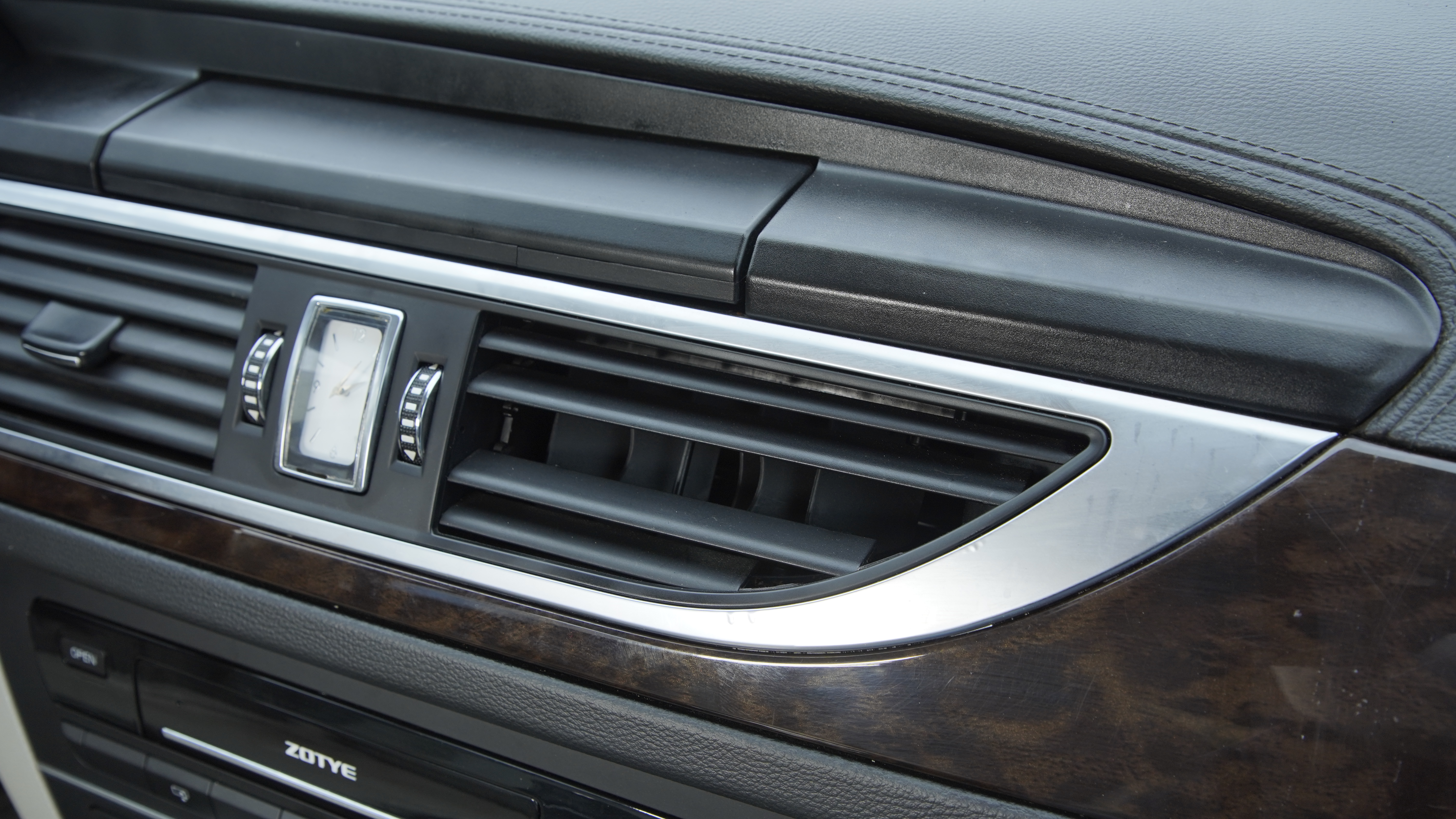 众泰z700新款怎么样,国产众泰z700咋样