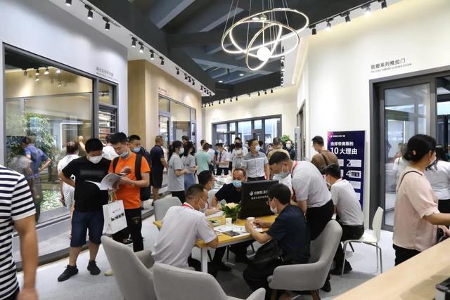 科智生活,无限未来,帝奥斯门窗2021广州建博会释放强大势能