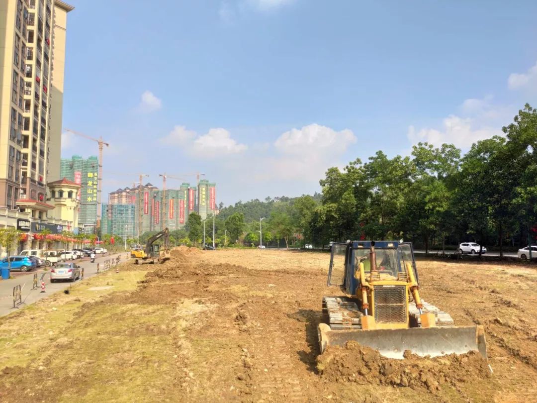 家门口的健身场地正式投入使用,家门口健身有了好去处