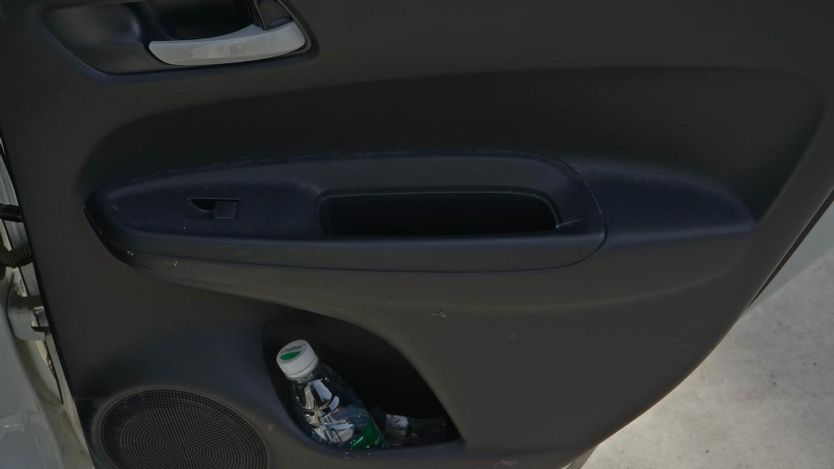 新版飞度空间,说一下04款飞度的空间