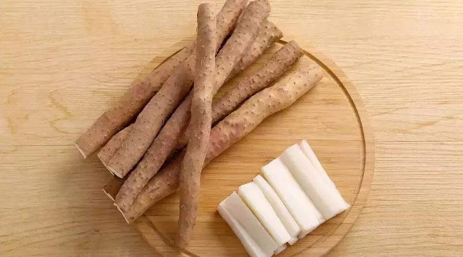 冬天嘴唇爆皮干裂最快的解决方法,冬季养生冬季嘴唇干裂起皮的原因