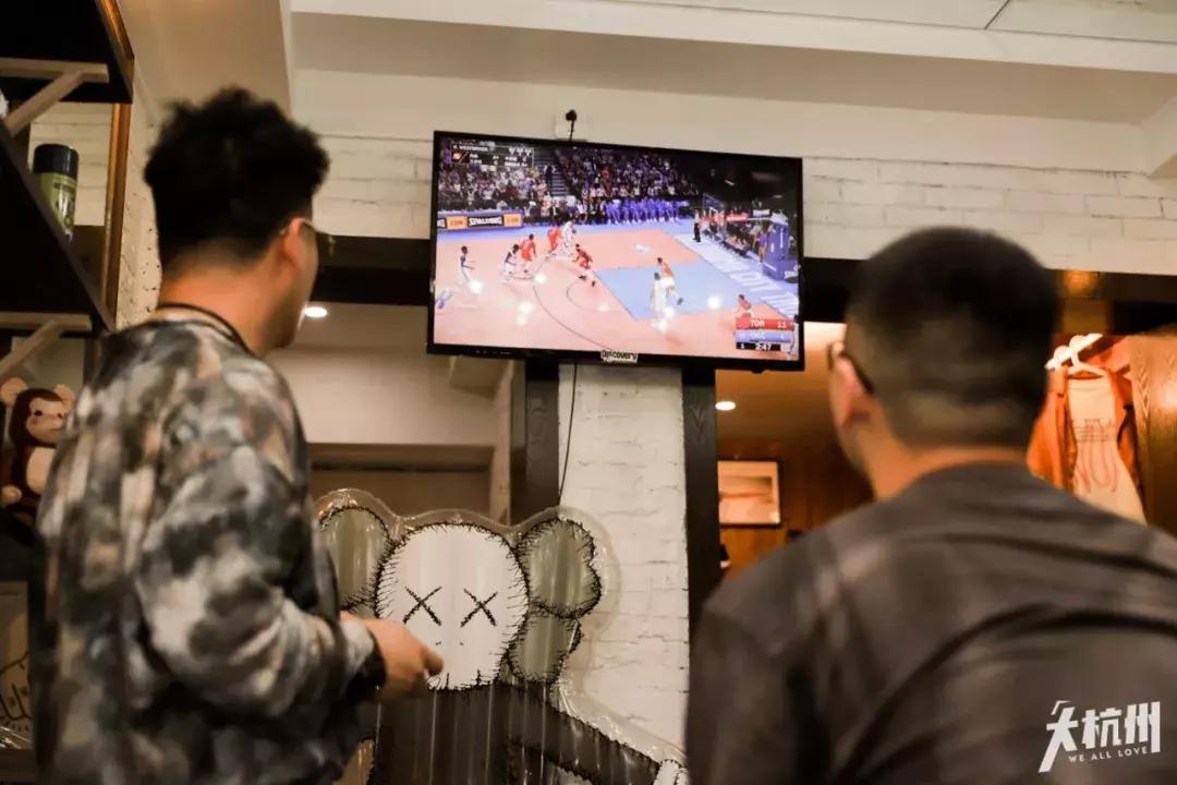 绅士复古油头馆杭州,杭州素人改造去哪里比较好