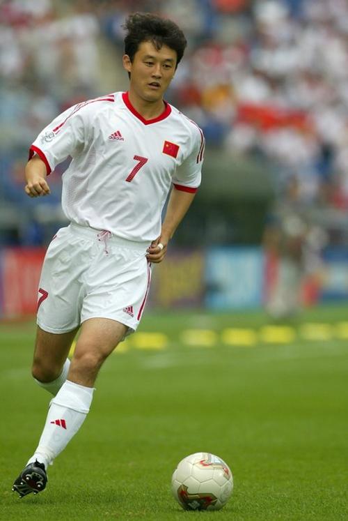 武磊是中国最好的足球运动员吗,武磊是不是中国现役最强球员