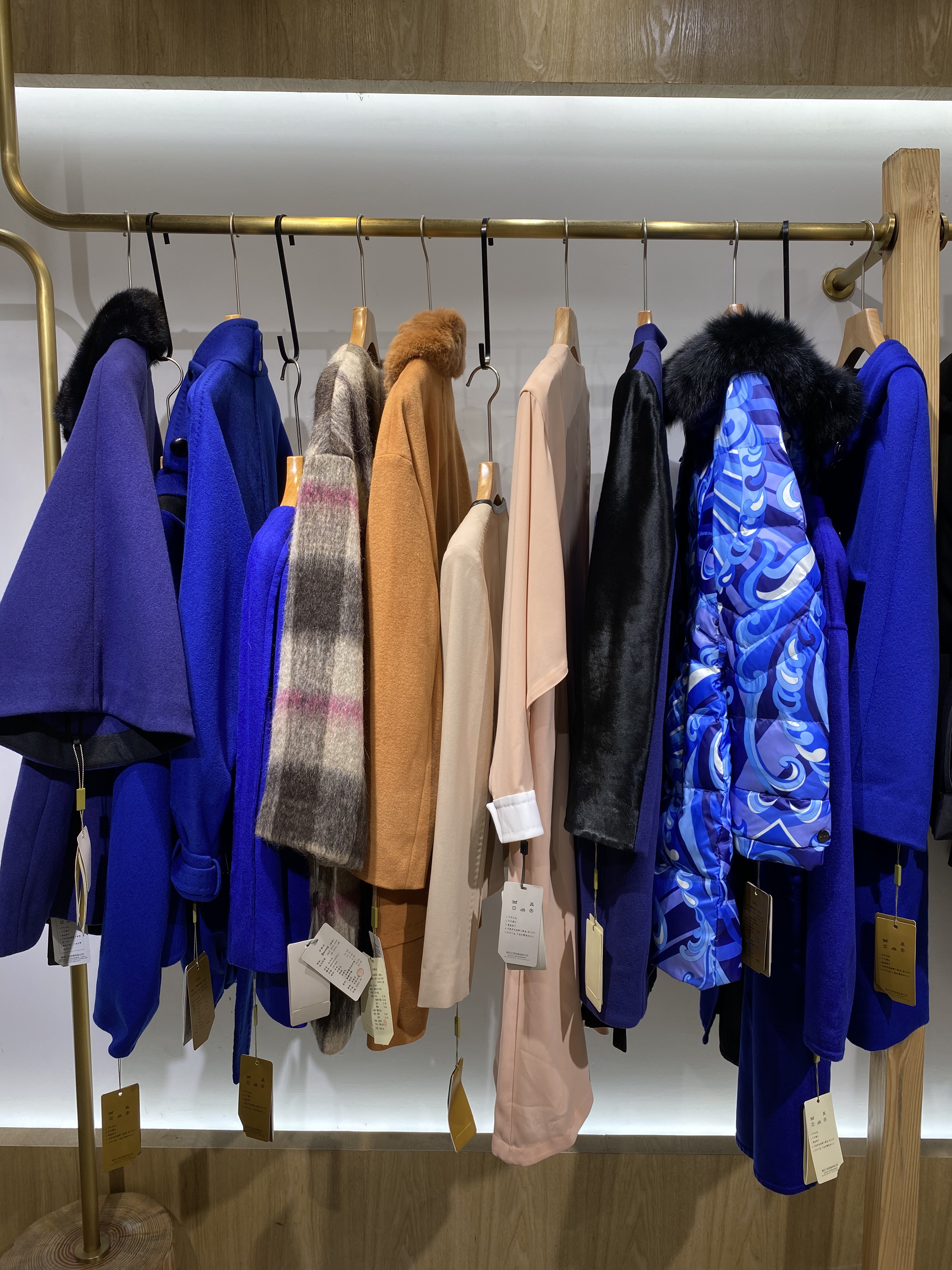 萨侬女装新款,萨侬女装正品专卖店春装新款