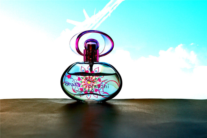 香水的使用技巧及礼仪有哪些？正品香水批发商教你正确的方法