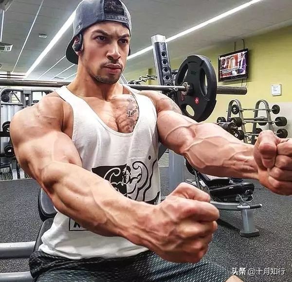 肩膀不够圆太扁,肩膀太窄分享5个动作让你练出3d肩