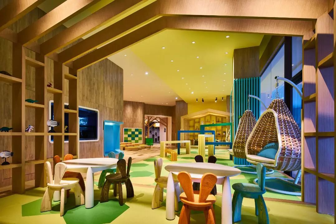 这才是真正意义上的豪华邮轮,号称全球顶级豪华邮轮