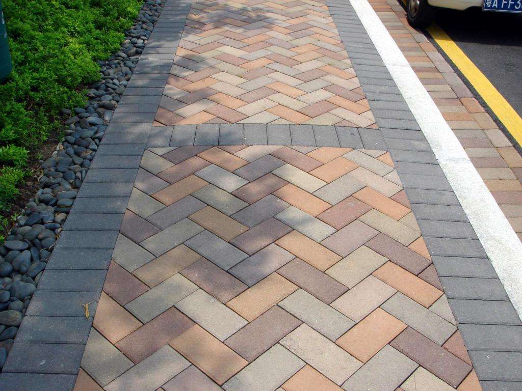 面包砖路面,市政面包砖铺设要求