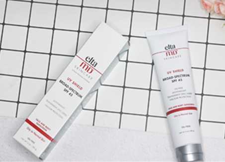 用100元测试防晒霜的效果,一百款防晒霜测试